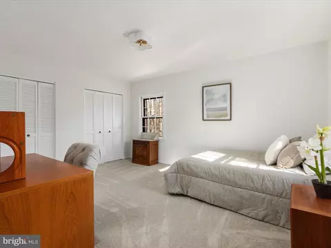Bedroom - 4078 Rosamora Ct, Mclean, VA 22101 photo 6 of 6