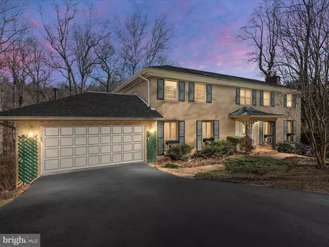 4078 Rosamora Ct, Mclean, VA 22101