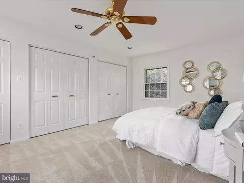 Bedroom - 4078 Rosamora Ct, Mclean, VA 22101 photo 2 of 6