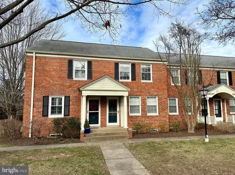 6516 10th St #6516, Alexandria, VA 22307