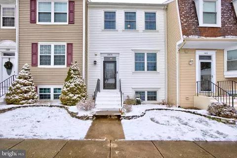 13676 Wildflower Ln, Clifton, VA 20124