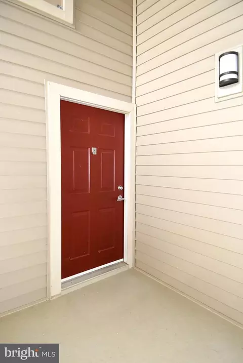 Exterior - 1782 Jonathan Way #1782E, Reston, VA 20190 photo 3 of 7