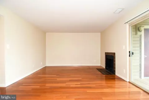 Living - 1782 Jonathan Way #1782E, Reston, VA 20190 photo 3 of 7