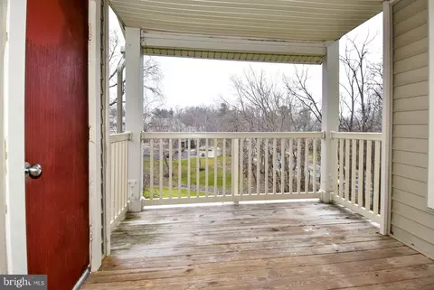 Exterior - 1782 Jonathan Way #1782E, Reston, VA 20190 photo 4 of 7