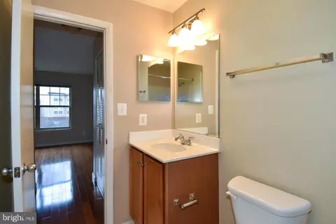 Bath - 1782 Jonathan Way #1782E, Reston, VA 20190 photo 3 of 5