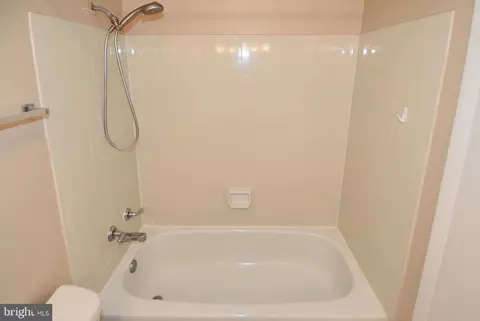 Bath - 1782 Jonathan Way #1782E, Reston, VA 20190 photo 5 of 5