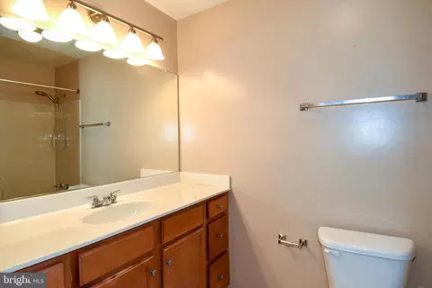 Bath - 1782 Jonathan Way #1782E, Reston, VA 20190 photo 4 of 5