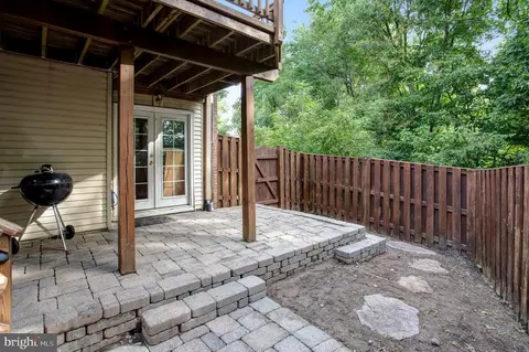 8487 Canyon Oak Dr, Springfield, VA 22153 photo 6