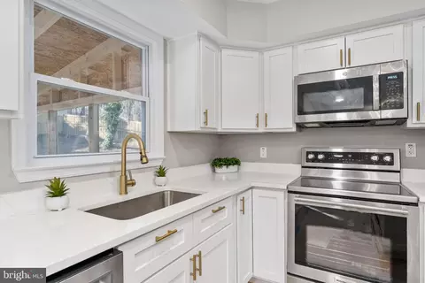 Other - 7834 Brompton St, Springfield, VA 22152 photo 7 of 27