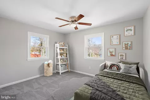 Bedroom - 6006 Rivanna Dr, Springfield, VA 22150 photo 3 of 12