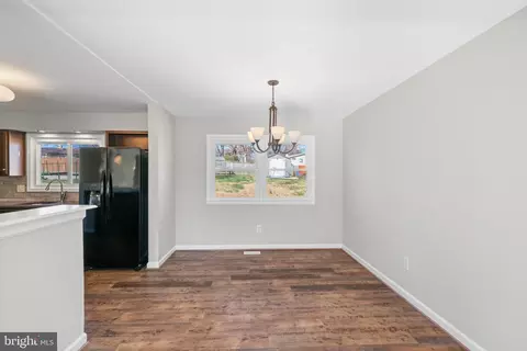 Dining - 6006 Rivanna Dr, Springfield, VA 22150 photo 2 of 2