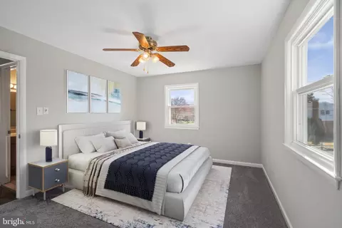 Bedroom - 6006 Rivanna Dr, Springfield, VA 22150 photo 5 of 12