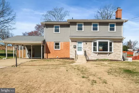 Exterior - 6006 Rivanna Dr, Springfield, VA 22150 photo 3 of 10