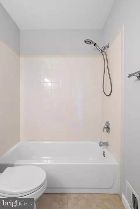 Bath - 6006 Rivanna Dr, Springfield, VA 22150 photo 5 of 5