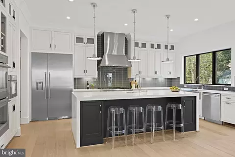 Kitchen - 1434 Colleen Ln, Mclean, VA 22101 photo 3 of 6