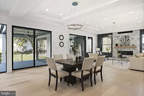 Dining - 1434 Colleen Ln, Mclean, VA 22101 photo 5 of 5