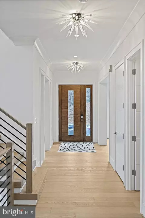 Entry Way - 1434 Colleen Ln, Mclean, VA 22101 photo 1 of 3