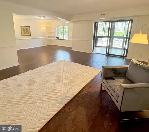 Living - 8360 Greensboro Dr #221, Mclean, VA 22102 photo 1 of 2
