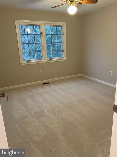 8720 Evangel Dr, Springfield, VA 22153 photo 77