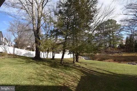 8720 Evangel Dr, Springfield, VA 22153 photo 48