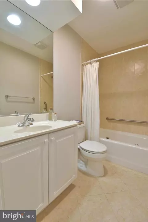 8720 Evangel Dr, Springfield, VA 22153 photo 37