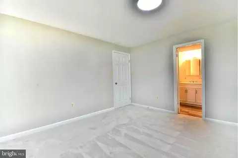 8720 Evangel Dr, Springfield, VA 22153 photo 41