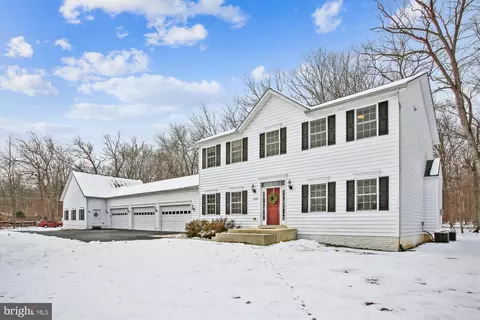 12612 Harper Dr, Fairfax, VA 22030
