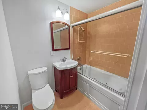 2268 White Cornus Ln, Reston, VA 20191 photo 13