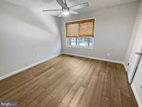 2268 White Cornus Ln, Reston, VA 20191 photo 5