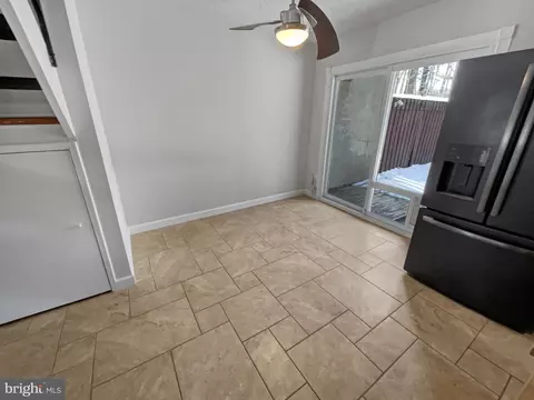 2268 White Cornus Ln, Reston, VA 20191 photo 9
