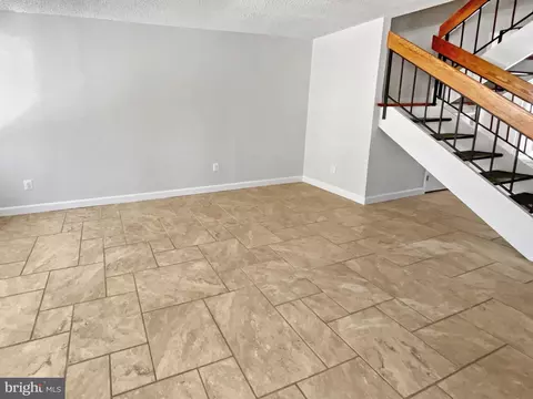 2268 White Cornus Ln, Reston, VA 20191 photo 7