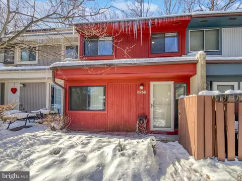 2268 White Cornus Ln, Reston, VA 20191