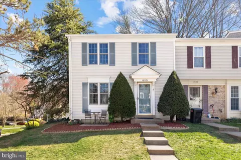 10101 Sassafras Woods Ct, Burke, VA 22015