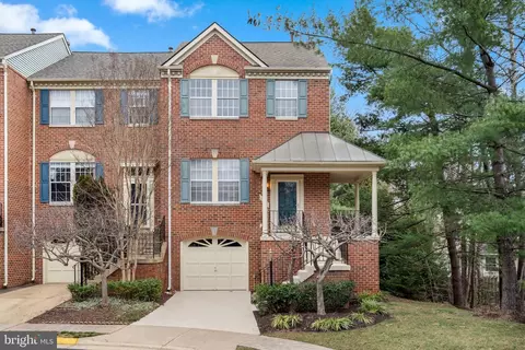 1453 Park Garden Ln, Reston, VA 20194