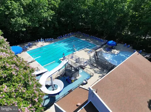 Exterior - 11717 Decade Ct, Reston, VA 20191 photo 10 of 11