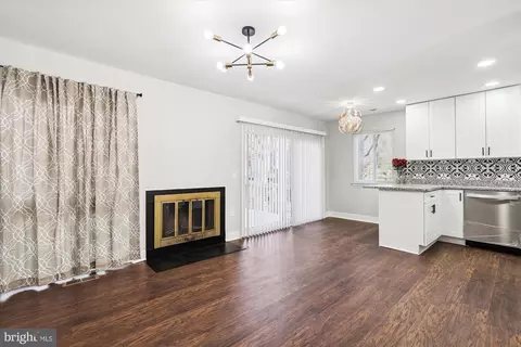 Living - 11717 Decade Ct, Reston, VA 20191 photo 3 of 3