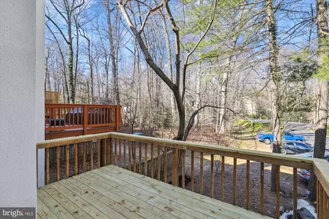 Exterior - 11717 Decade Ct, Reston, VA 20191 photo 5 of 11