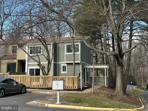 Exterior - 11717 Decade Ct, Reston, VA 20191 photo 2 of 11