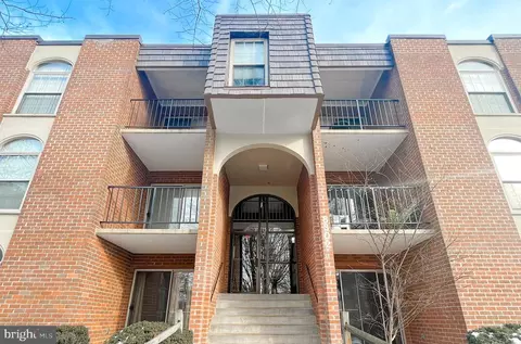 8302 Tobin Rd #8302-34, Annandale, VA 22003