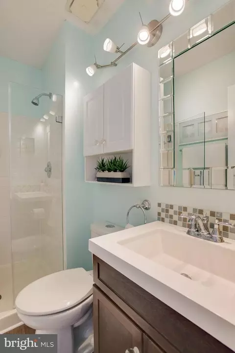 Bath - 7325 Stream Way, Springfield, VA 22152 photo 3 of 4