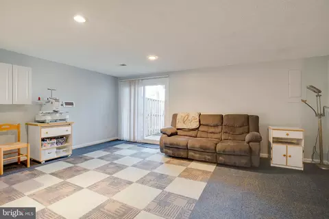 Living - 7325 Stream Way, Springfield, VA 22152 photo 4 of 5