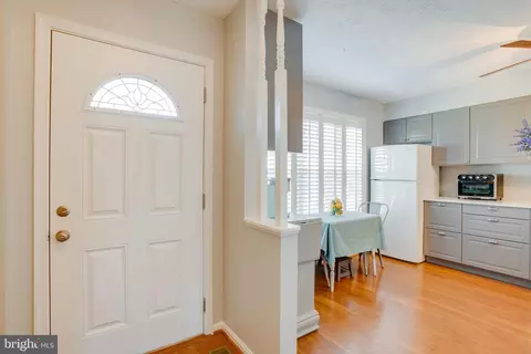 Entry Way - 7325 Stream Way, Springfield, VA 22152 photo 3 of 4