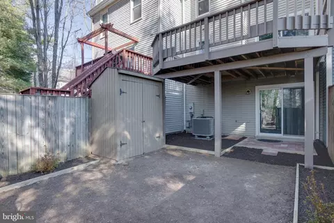 Exterior - 7325 Stream Way, Springfield, VA 22152 photo 4 of 13