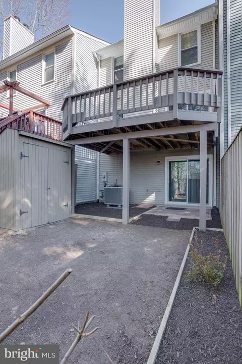 Exterior - 7325 Stream Way, Springfield, VA 22152 photo 3 of 13