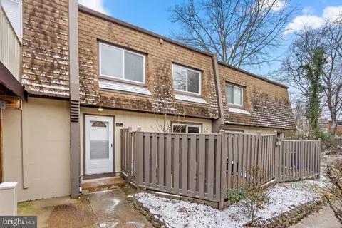 8036 Capistrano Pl #C, Alexandria, VA 22309