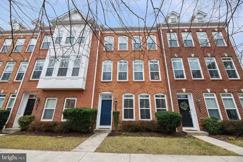 9443 Canonbury Sq, Fairfax, VA 22031