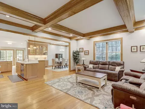 Living - 6612 Ridgeway Dr, Springfield, VA 22150 photo 1 of 10