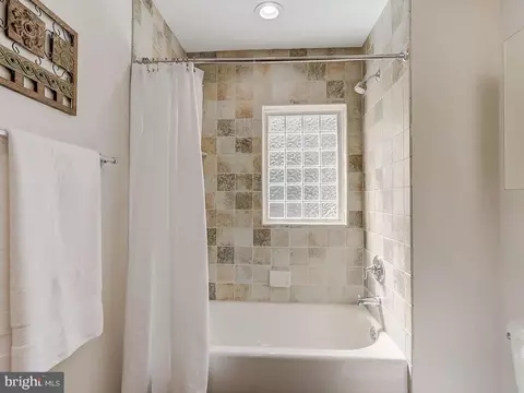 Bath - 6612 Ridgeway Dr, Springfield, VA 22150 photo 10 of 22