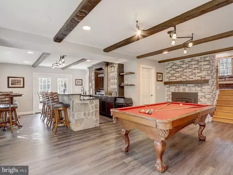 Living - 6612 Ridgeway Dr, Springfield, VA 22150 photo 10 of 10