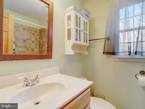 Bath - 6612 Ridgeway Dr, Springfield, VA 22150 photo 21 of 22